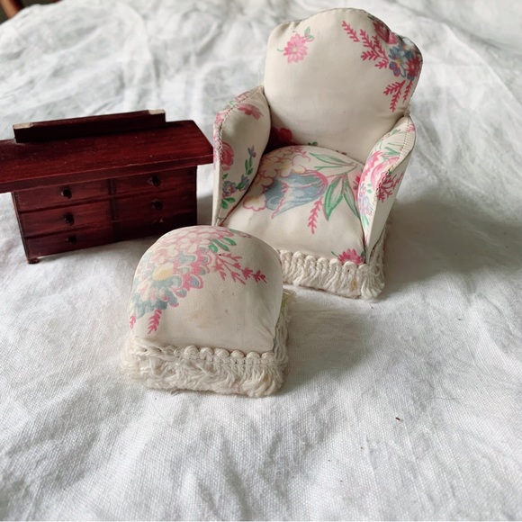 Vintage Dollhouse Furniture Stuart's Sachet Miniatures Chair and Ottomon